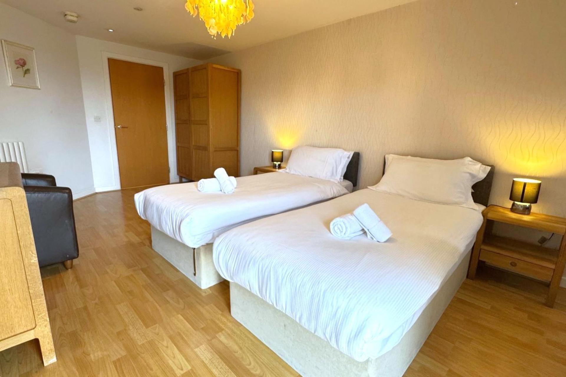 The Greenwich - Two Bedroom Apartment With Parking, Close To Ferry Terminals Southampton Eksteriør billede